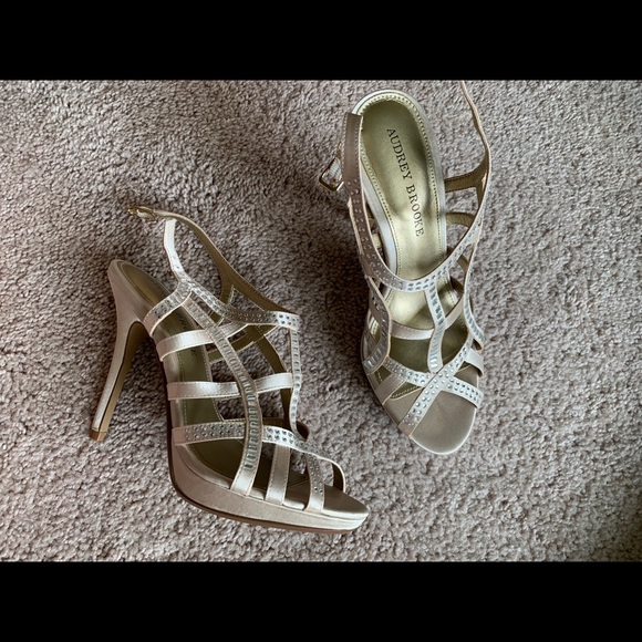 Audrey Brooke. Size 7. AB Elisa heel - Picture 3 of 3